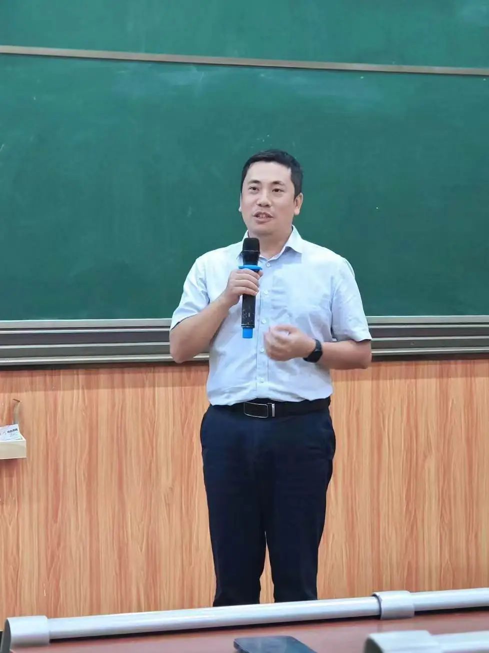 图片 6 图片 6