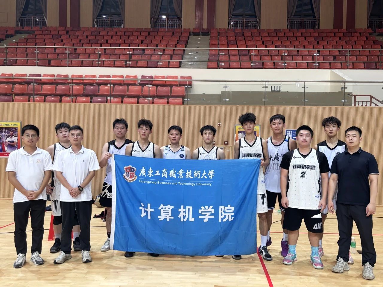图片 4 图片 4