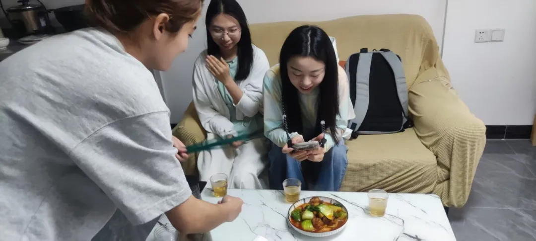 图片 7 图片 7