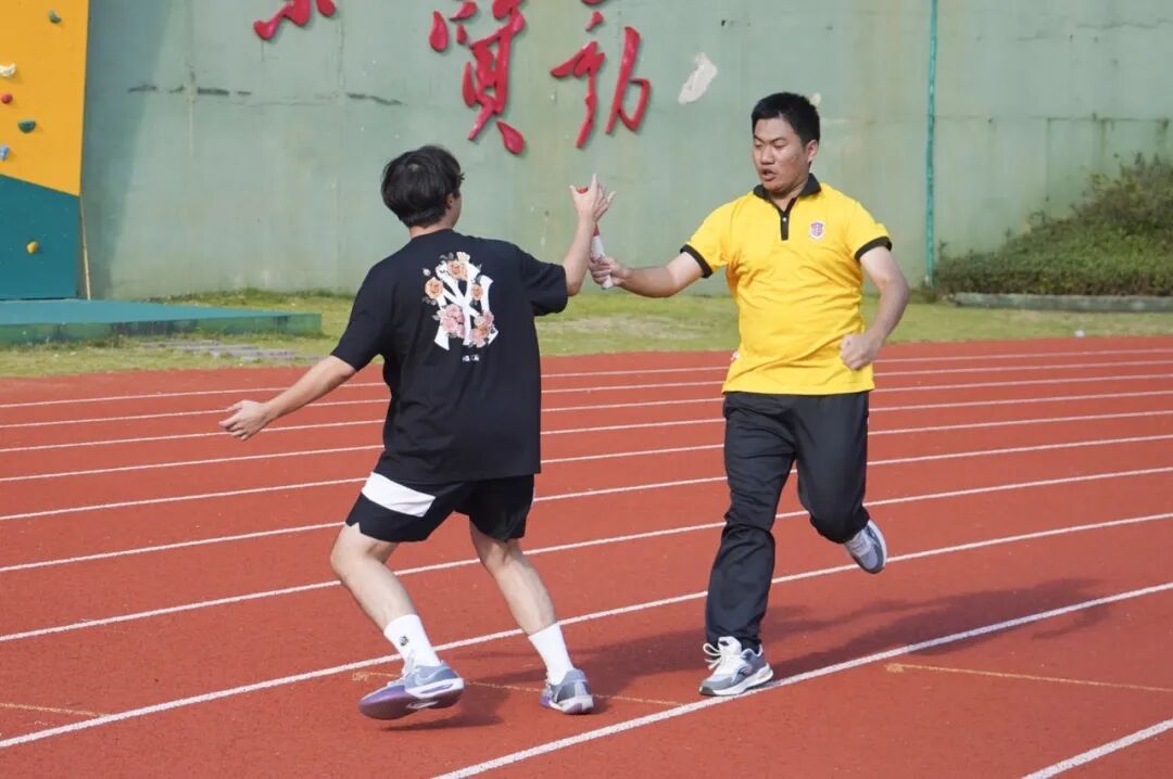 图片包含 运动, 体育, 建筑, 户外
AI 生成的内容可能不正确。 图片包含 运动, 体育, 建筑, 户外
AI 生成的内容可能不正确。