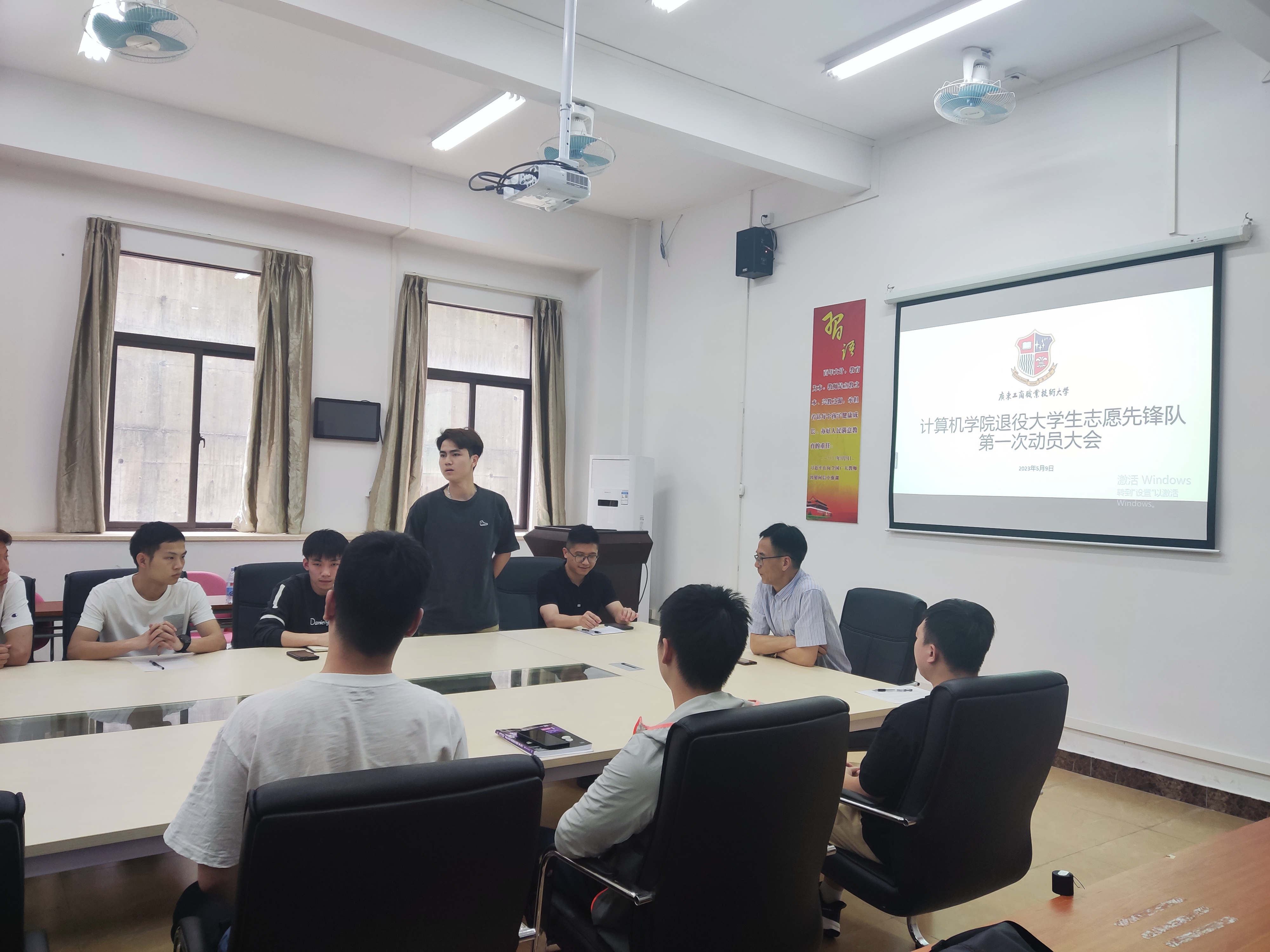 图为马振鸿在作表态发言.jpg 图为马振鸿在作表态发言.jpg