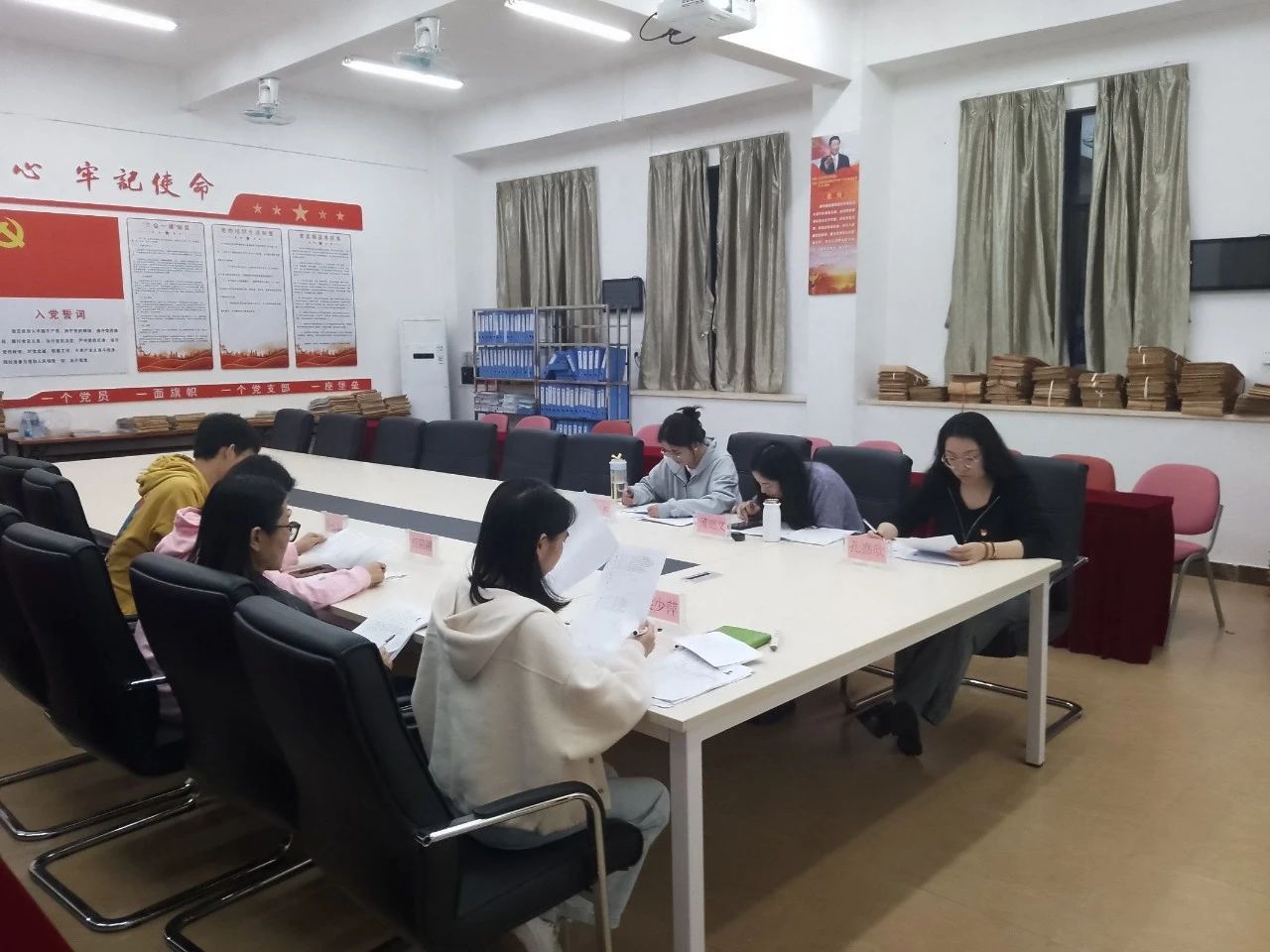 图片 1 图片 1