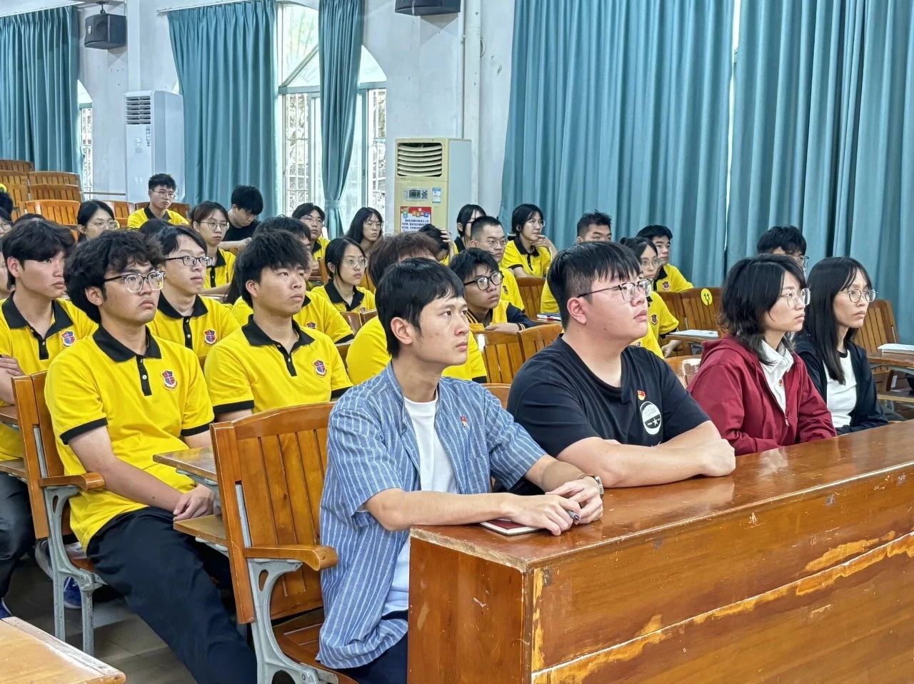 图片 1 图片 1