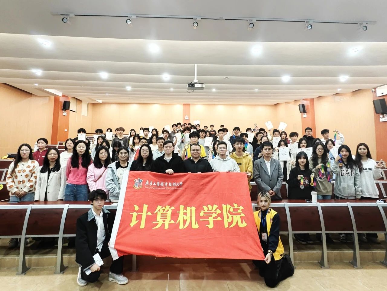 图片 14 图片 14