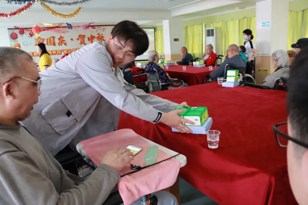 图片 16 图片 16