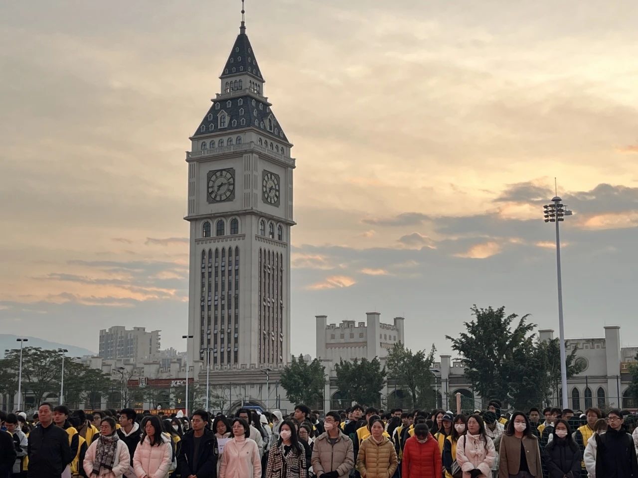图片 9 图片 9