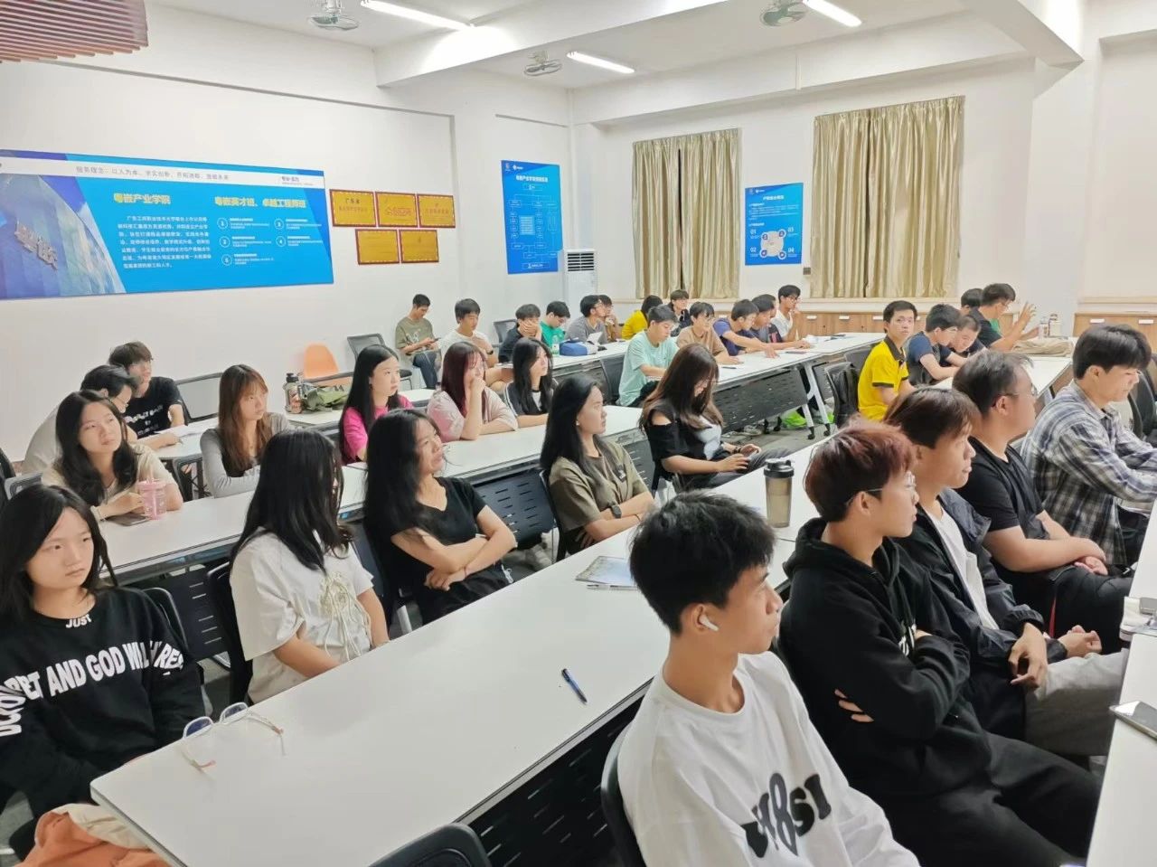 图片 1 图片 1