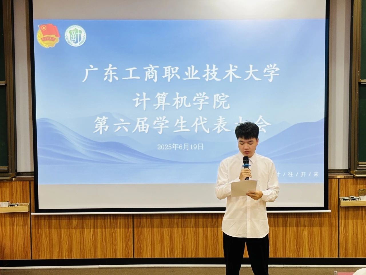 图片 1 图片 1