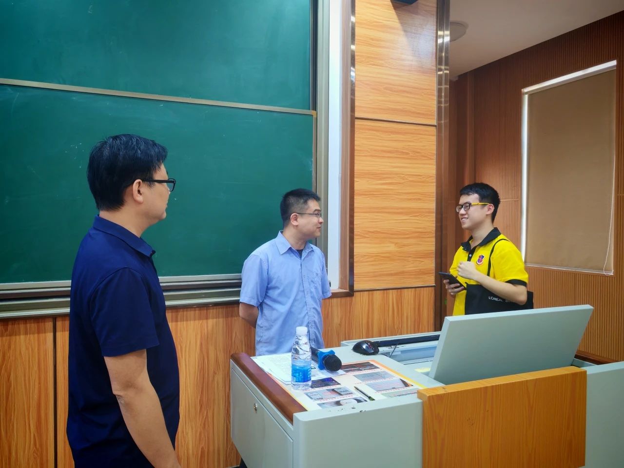 图片 9 图片 9