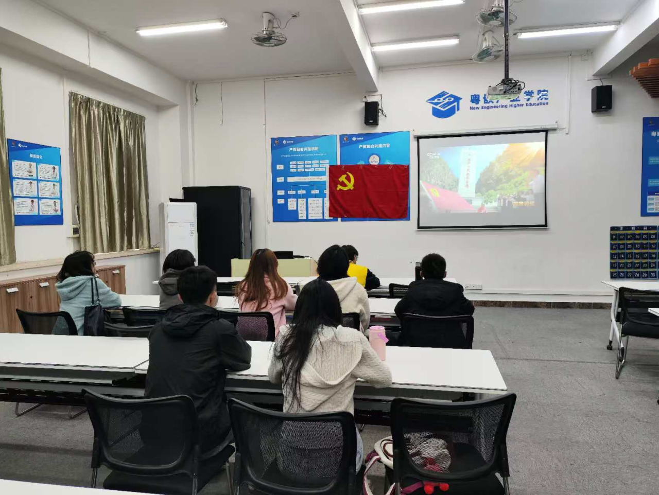 图片 1 图片 1