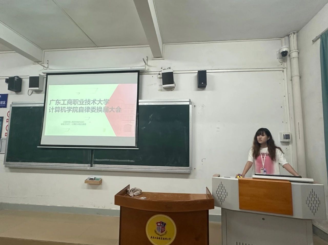 图片 13 图片 13